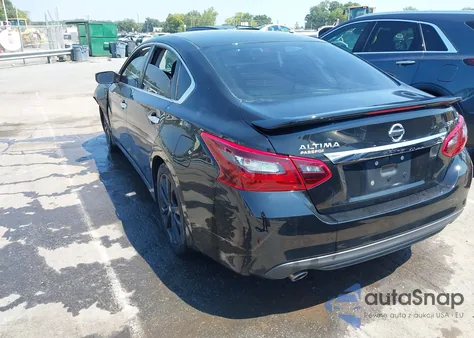 2017 Nissan Altima 2.5 Sr z USA, uszkodzony, nr VIN 1N4AL3AP0HC495616